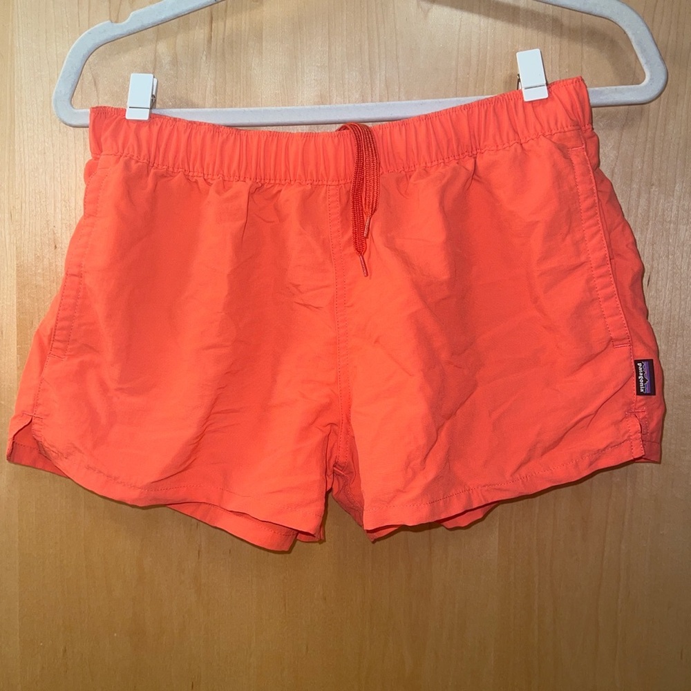 PATAGONIA BARELY BAGGIES SHORTS!!